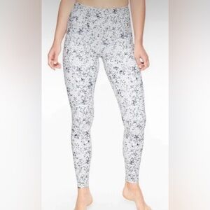 Athleta Salutation Stash Pocket High Rise Leggings Size Medium